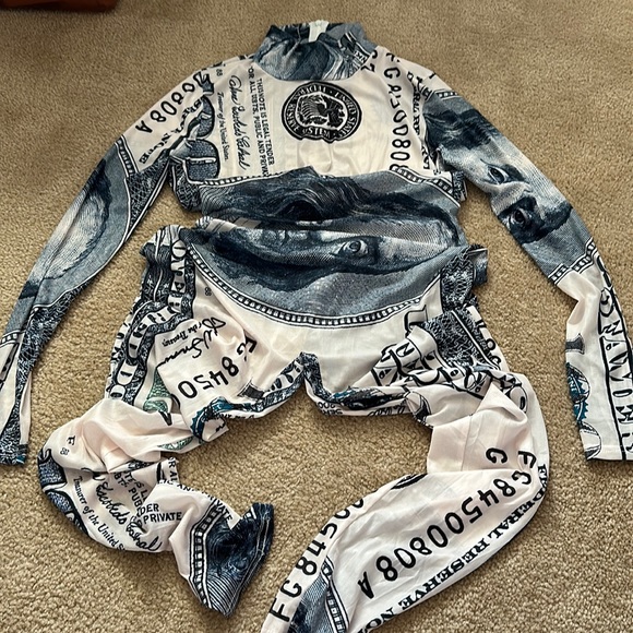 Currency unitard - Picture 1 of 6